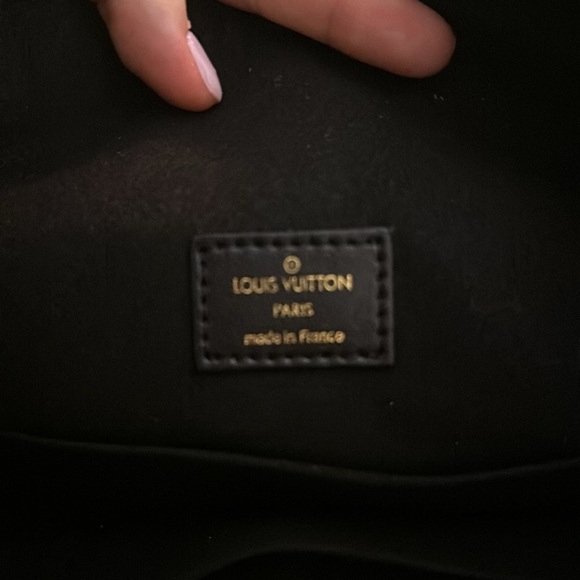 Reverse Monogram City Cruiser PM - Picture 7 of 9